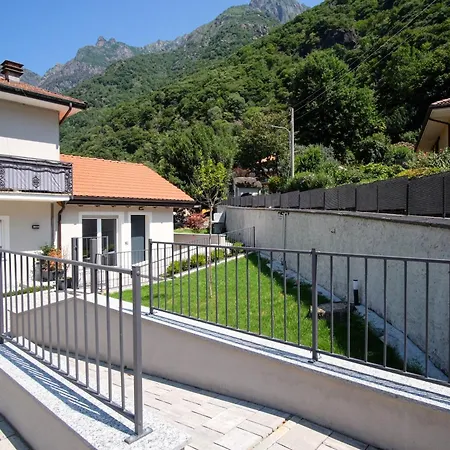 Eden 6 アパート *